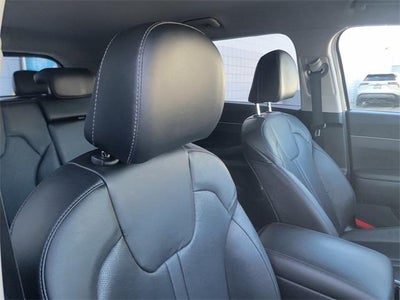 2022 Kia Sorento S FWD