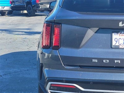 2022 Kia Sorento S FWD