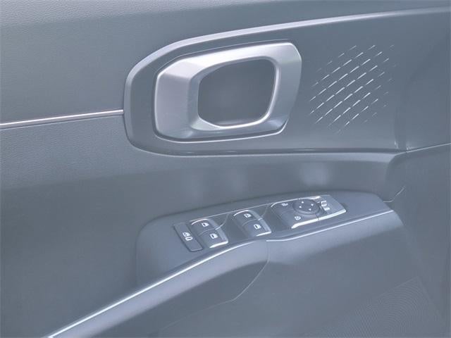 2022 Kia Sorento S FWD