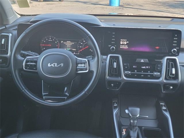 2022 Kia Sorento S FWD