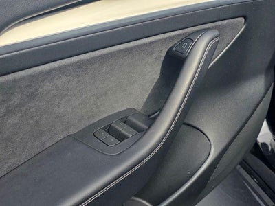 2023 Tesla Model 3 RWD