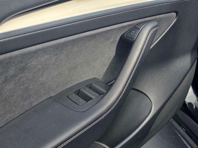 2023 Tesla Model 3 RWD