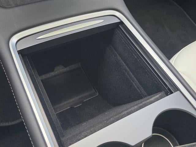 2023 Tesla Model 3 RWD