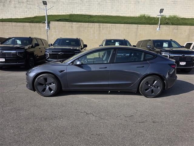 2022 Tesla Model 3 RWD