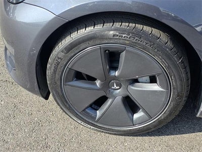 2022 Tesla Model 3 RWD