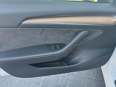 2023 Tesla Model 3 RWD