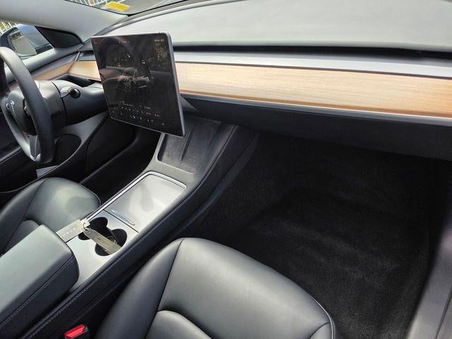 2023 Tesla Model 3 RWD
