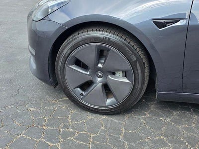2023 Tesla Model 3 RWD