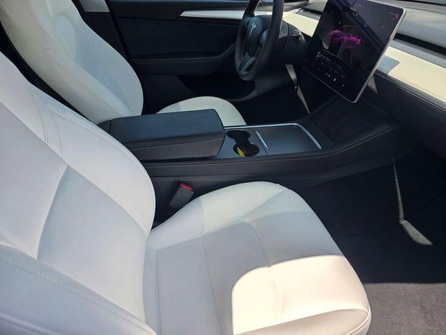 2025 Tesla Model Y Long Range AWD *Ltd Avail*