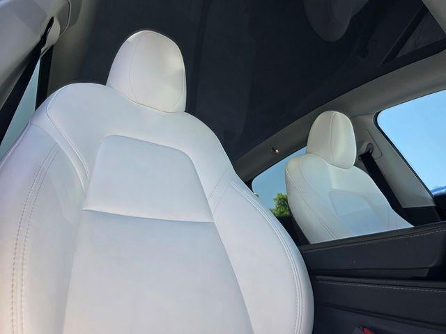 2025 Tesla Model Y Long Range AWD *Ltd Avail*