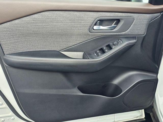 2021 Nissan Rogue FWD SV