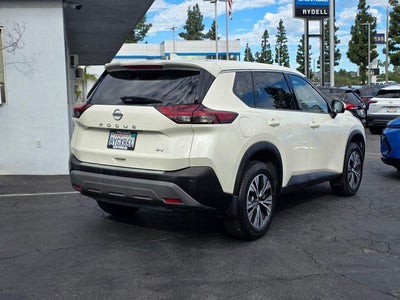 2021 Nissan Rogue FWD SV