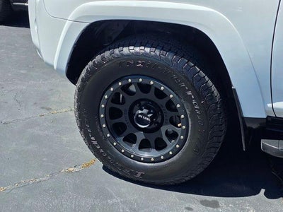 2018 Toyota 4Runner SR5 4WD (GS)