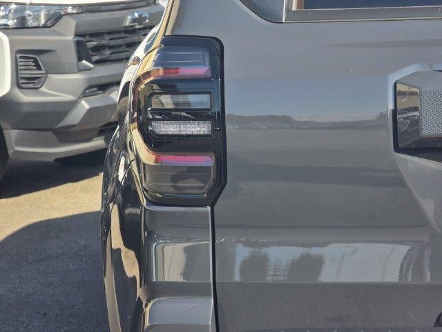 2026 Toyota 4Runner SR5 4WD (GS)