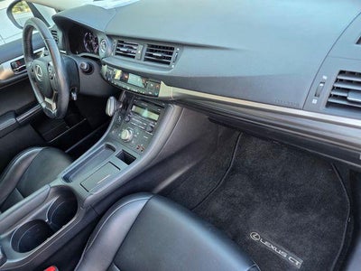 2017 Lexus CT 200h FWD