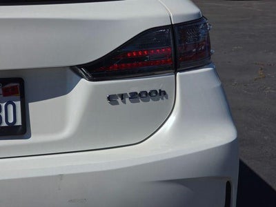 2017 Lexus CT 200h FWD