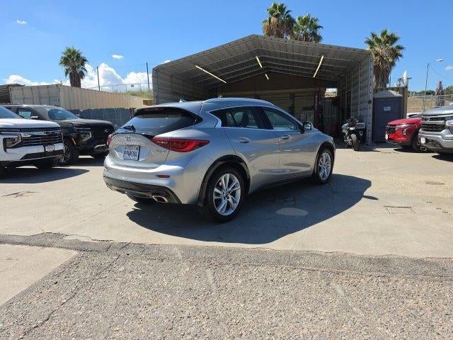 2018 INFINITI QX30 Premium FWD