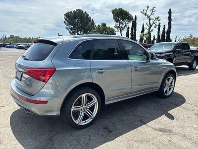2011 Audi Q5 quattro 4dr 3.2L Prestige