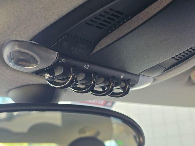 2011 MINI Cooper Hardtop Base